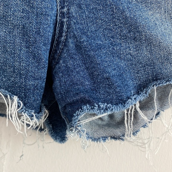 Kut from the Kloth Blue Jean Shorts High-Waisted Distressed size 2 - Picture 4 of 6